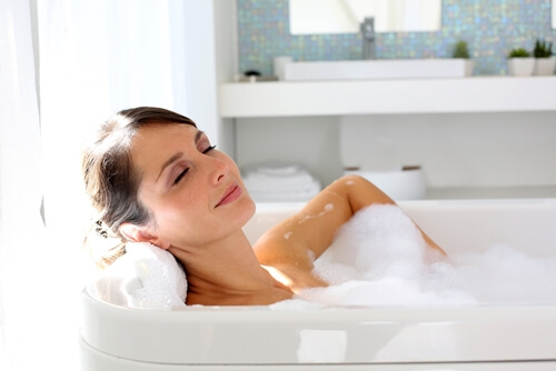 Here's how to identify if it's time for you to select a new bathtub.
