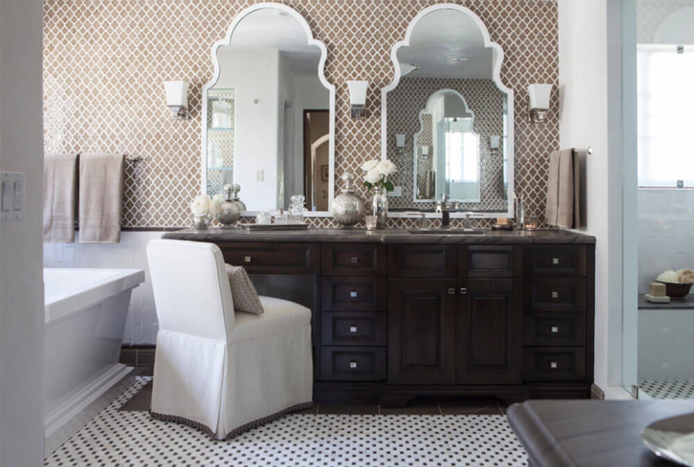 Choose an unconventional shape for your bathroom mirror